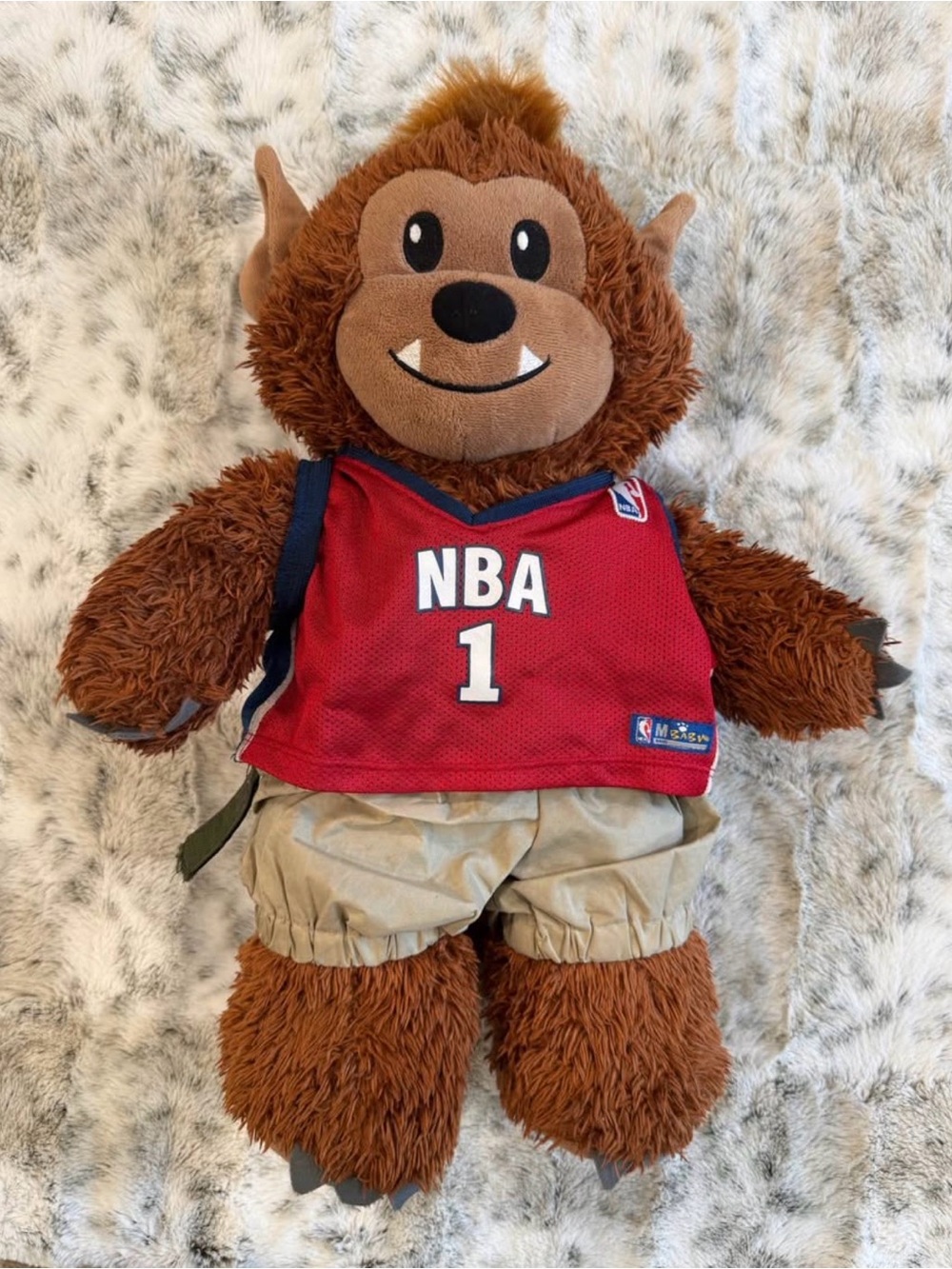 Build-A-Bear Workshop Howl-O-Ween Werewolf Plush with NBA Basketball Jersey Set
